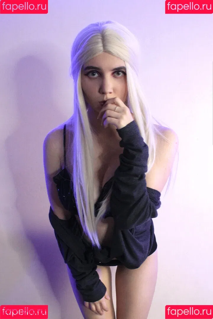 k0lenochka Onlyfans Photo Gallery 