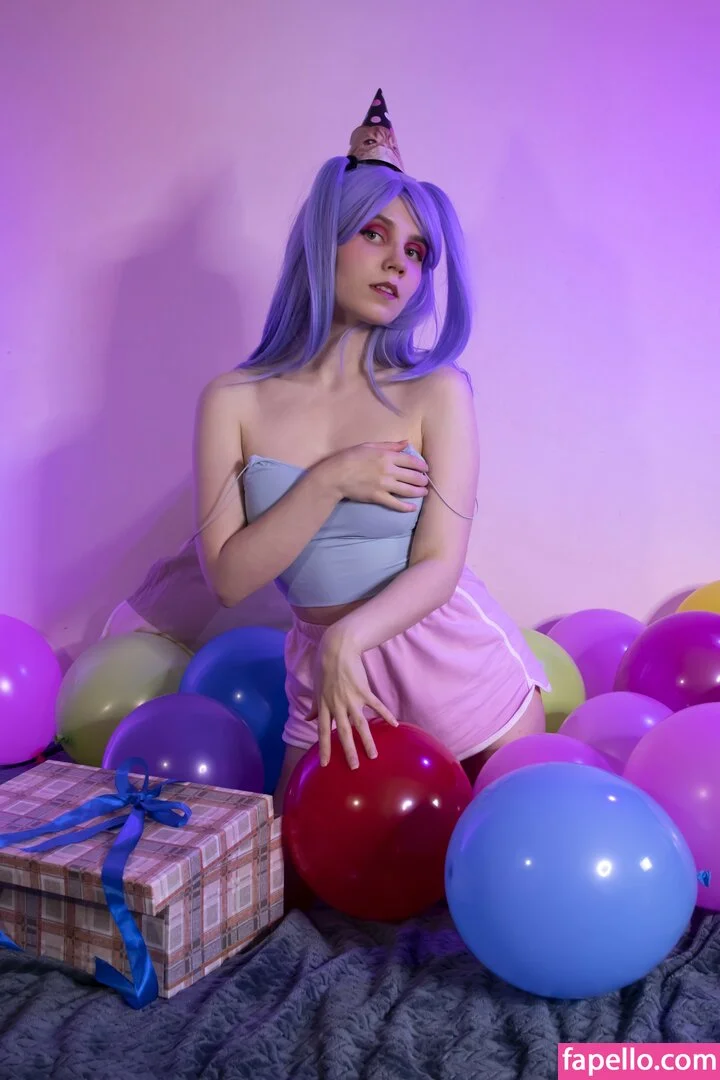 k0lenochka Onlyfans Photo Gallery 