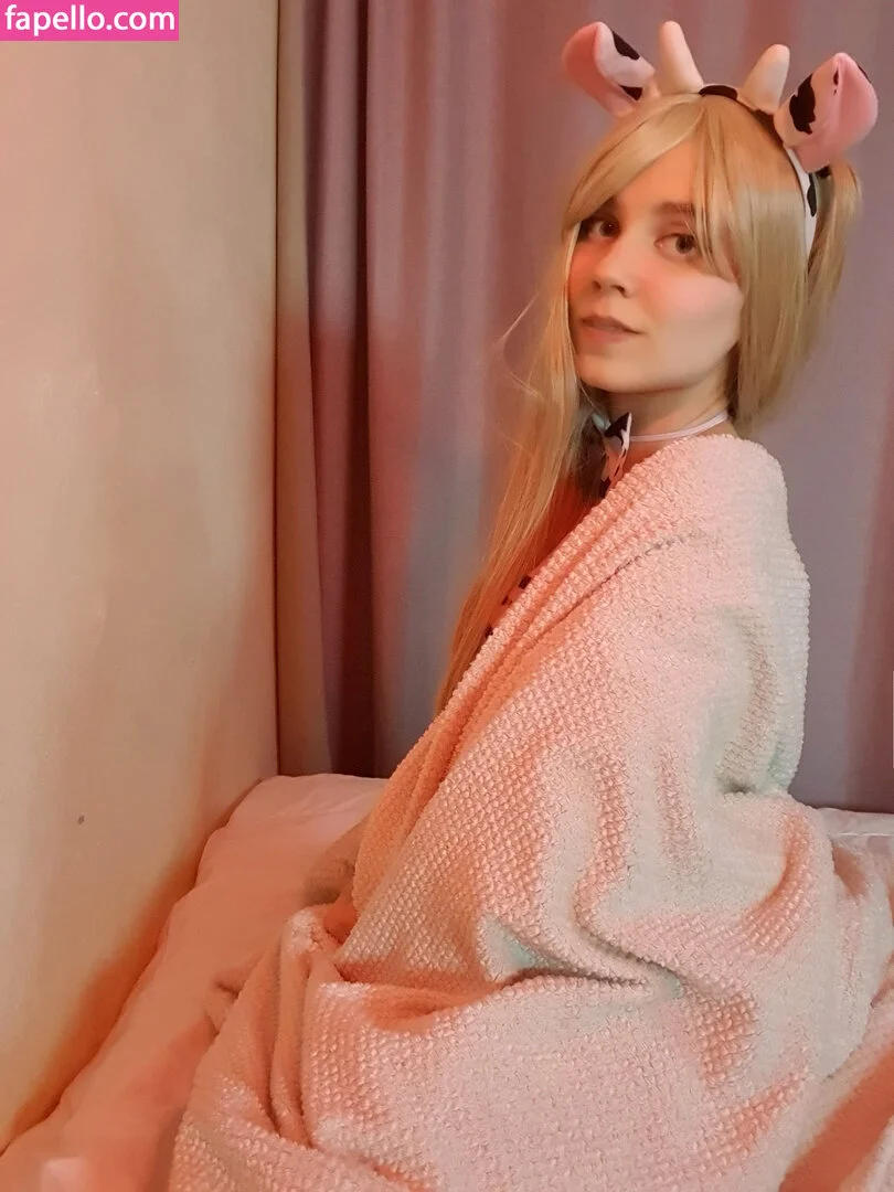 k0lenochka Onlyfans Photo Gallery 