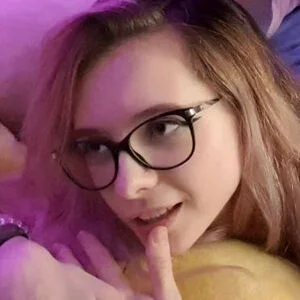 k0lenochka Onlyfans Photo Gallery 