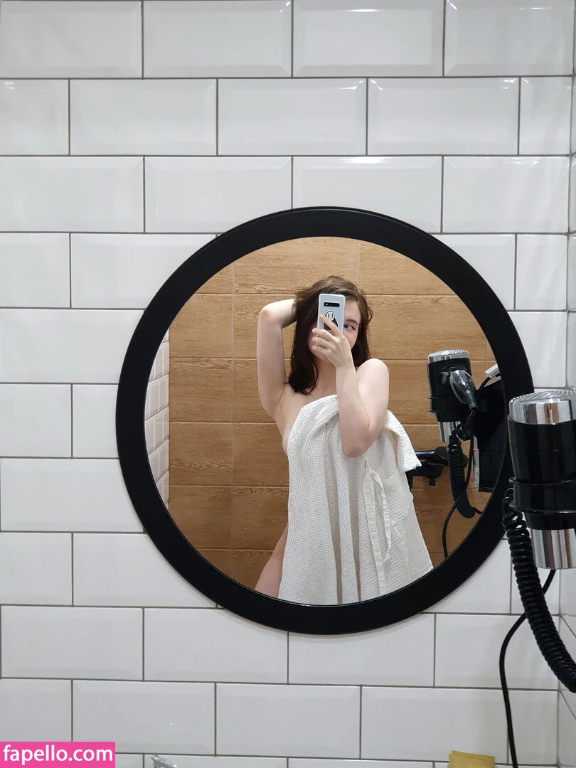 k0lenochka Onlyfans Photo Gallery 