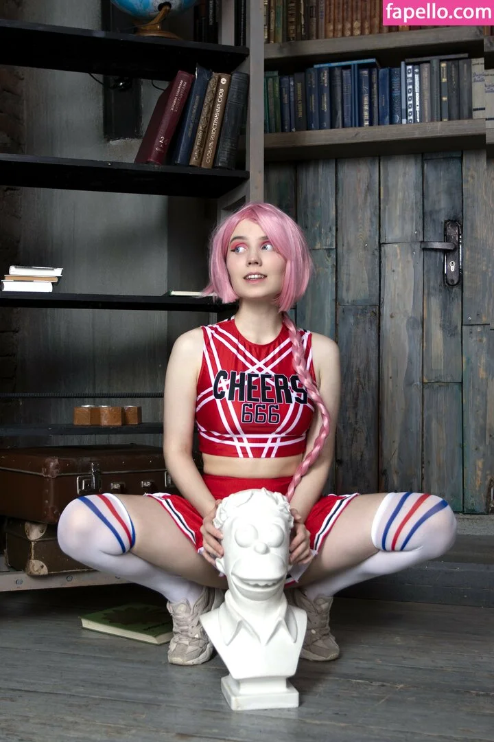 k0lenochka Onlyfans Photo Gallery 