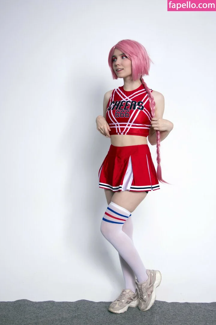 k0lenochka Onlyfans Photo Gallery 