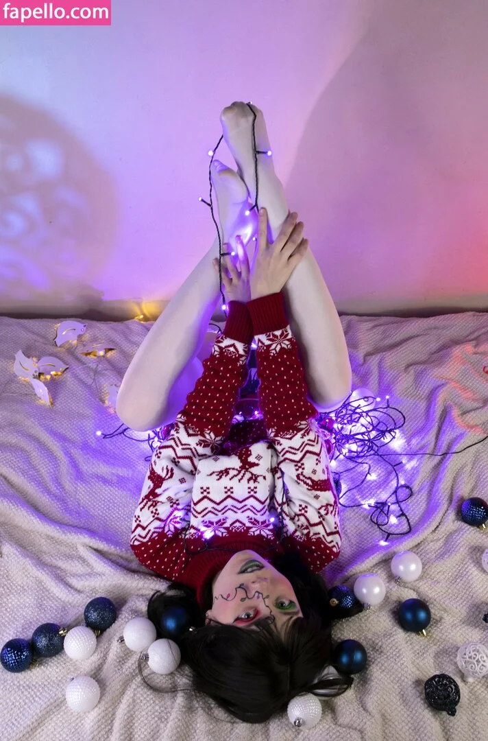 k0lenochka Onlyfans Photo Gallery 