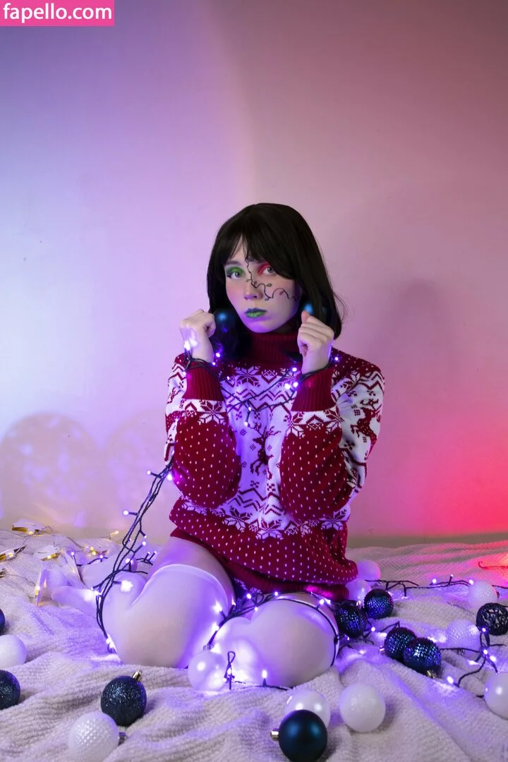 k0lenochka Onlyfans Photo Gallery 