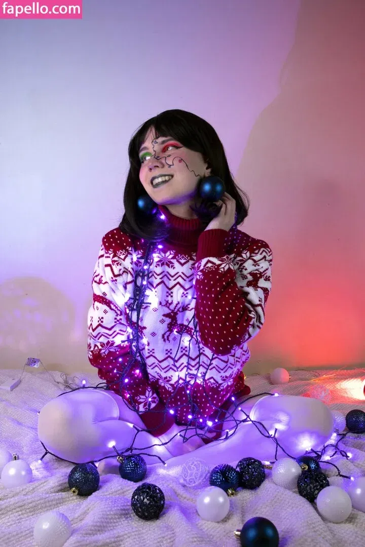 k0lenochka Onlyfans Photo Gallery 