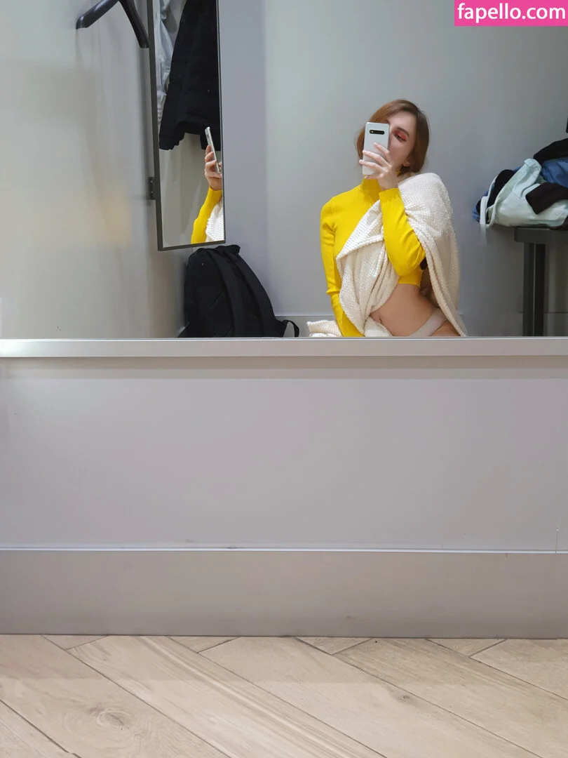 k0lenochka Onlyfans Photo Gallery 