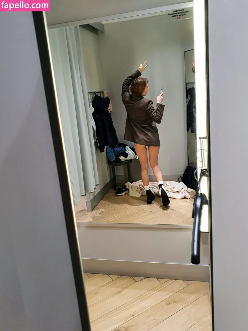 k0lenochka Onlyfans Photo Gallery 