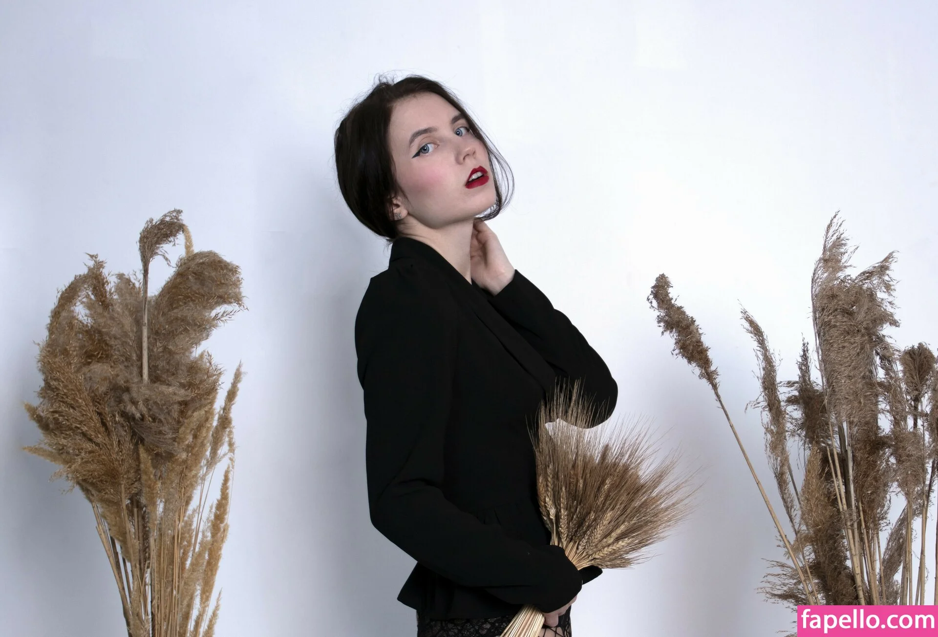 k0lenochka Onlyfans Photo Gallery 