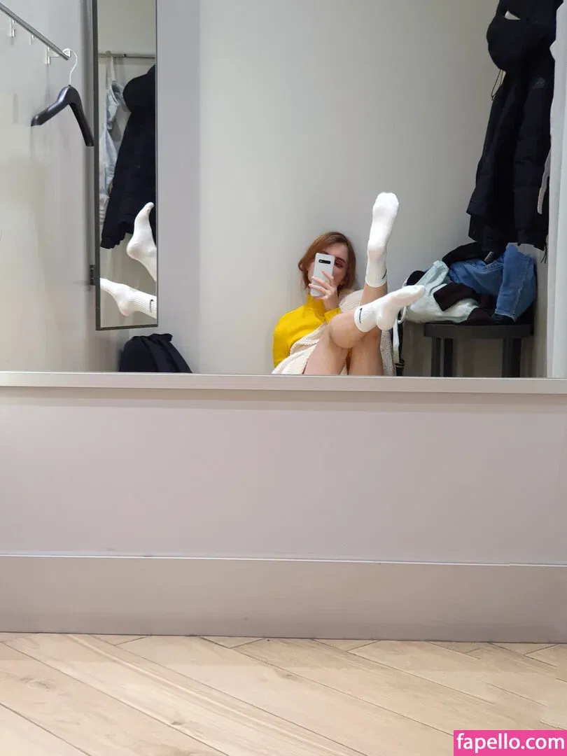 k0lenochka Onlyfans Photo Gallery 