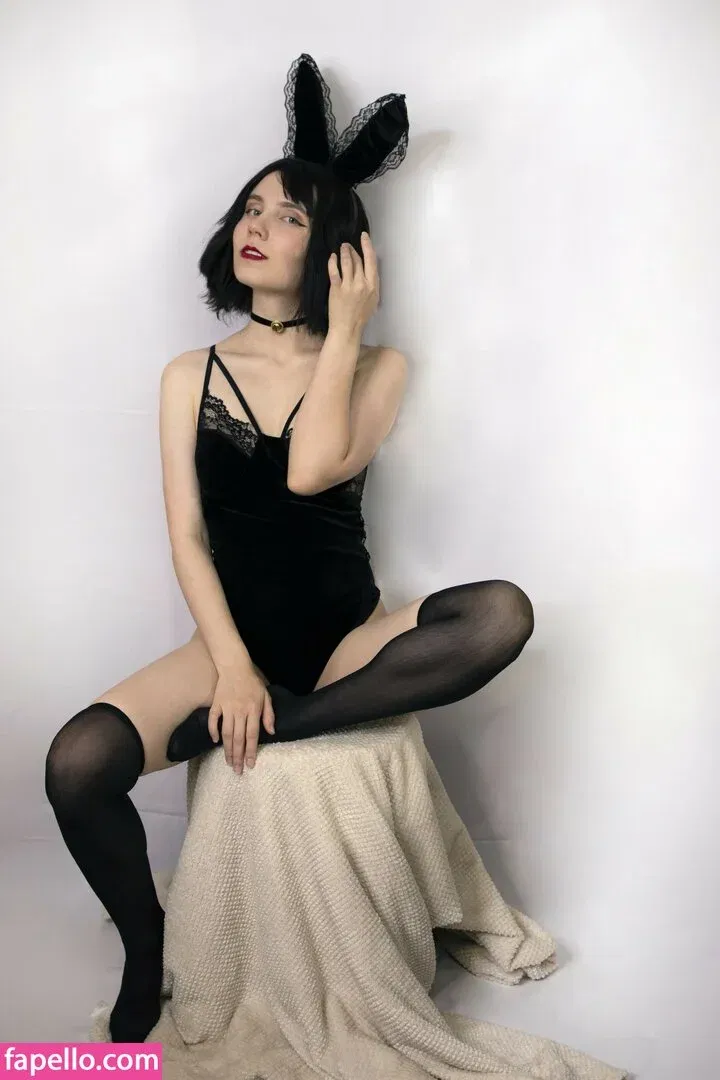 k0lenochka Onlyfans Photo Gallery 