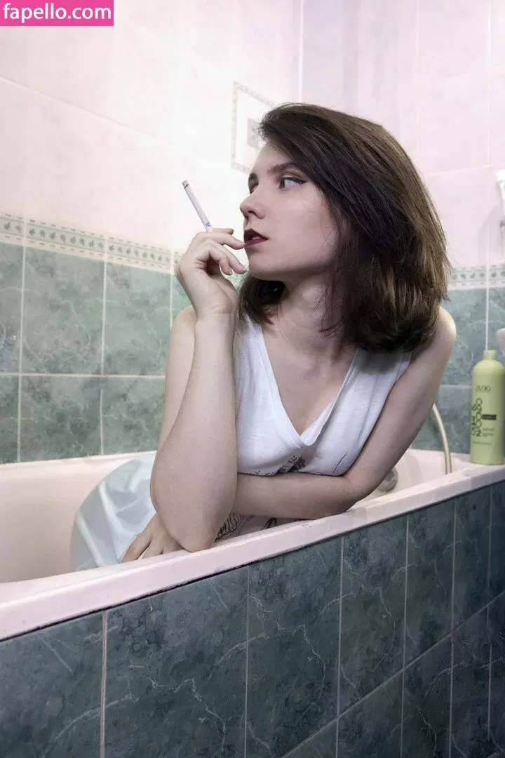 k0lenochka Onlyfans Photo Gallery 