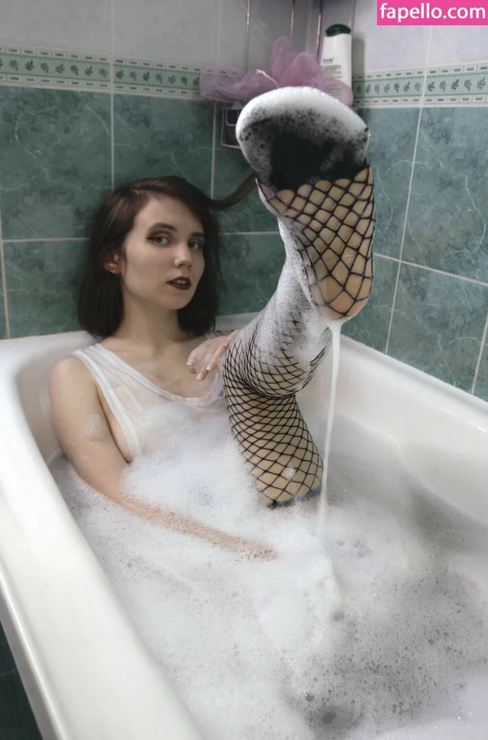 k0lenochka Onlyfans Photo Gallery 