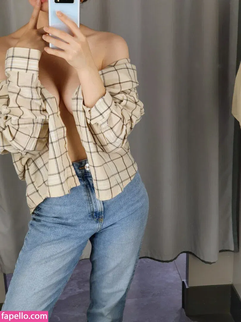 k0lenochka Onlyfans Photo Gallery 