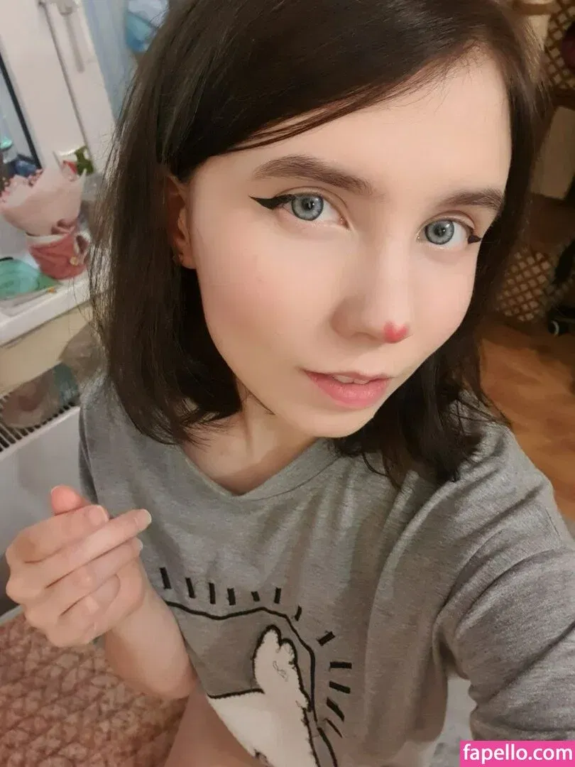 k0lenochka Onlyfans Photo Gallery 