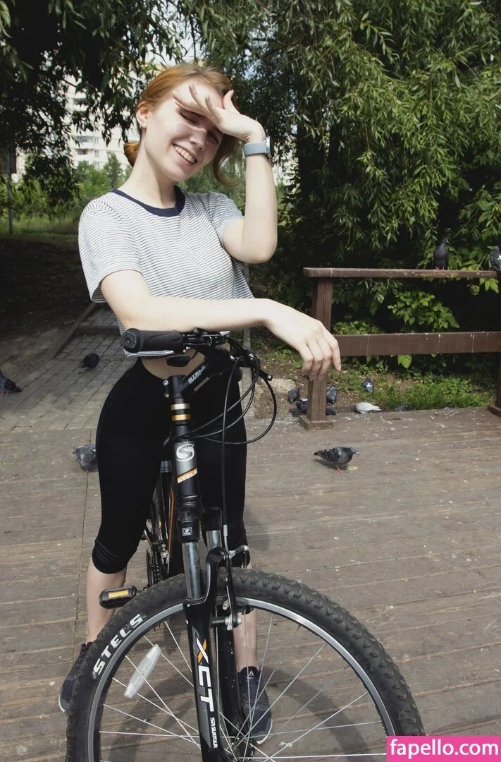 k0lenochka Onlyfans Photo Gallery 