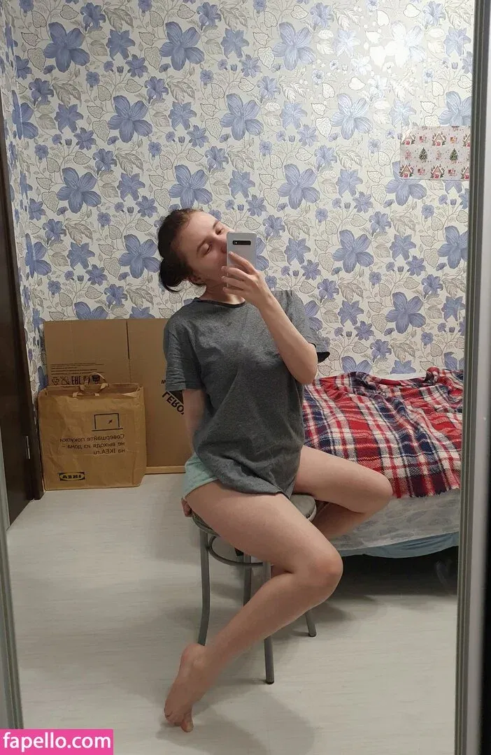 k0lenochka Onlyfans Photo Gallery 