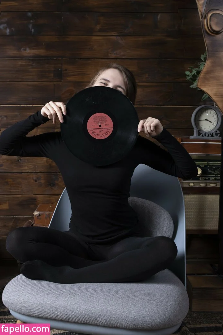 k0lenochka Onlyfans Photo Gallery 