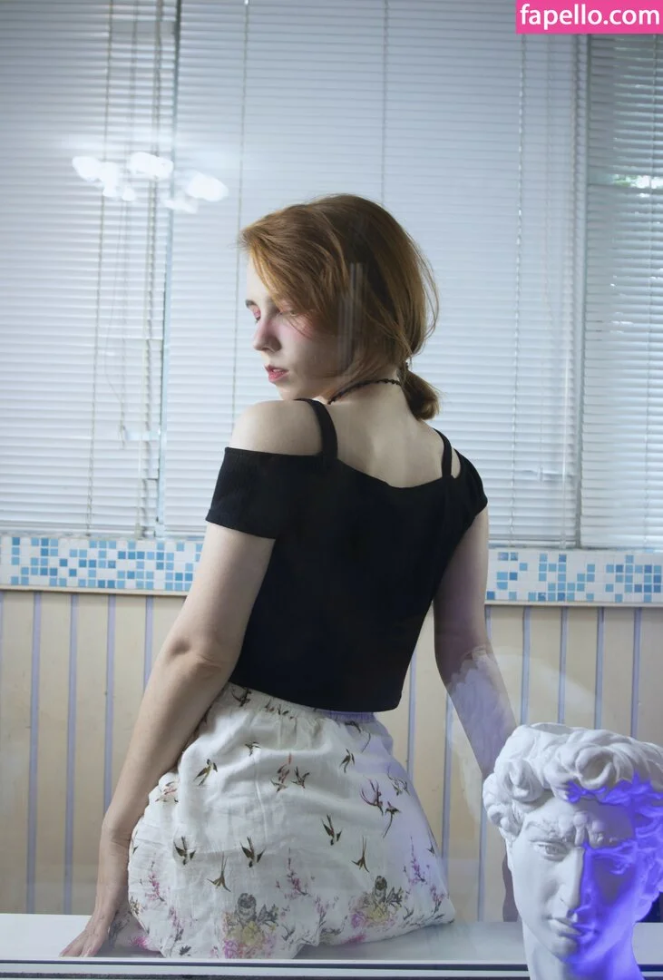 k0lenochka Onlyfans Photo Gallery 