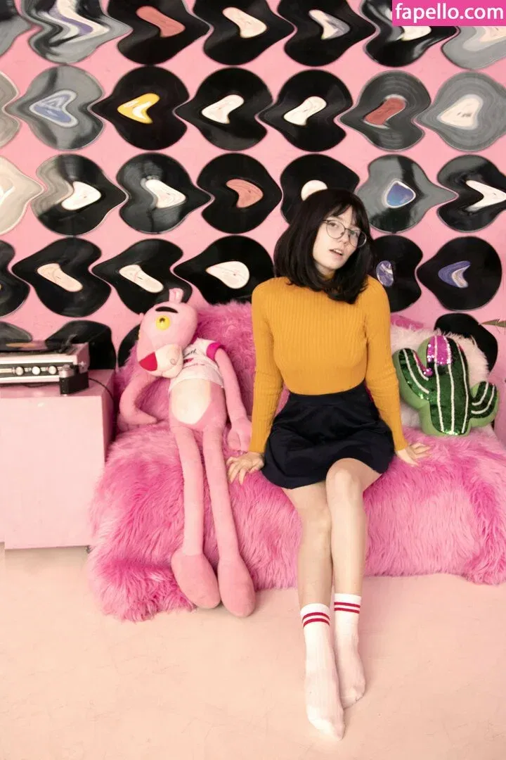 k0lenochka Onlyfans Photo Gallery 