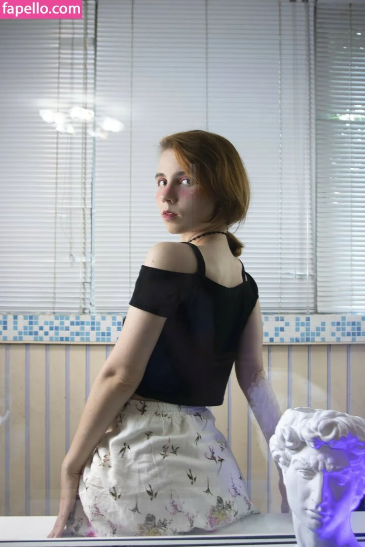 k0lenochka Onlyfans Photo Gallery 