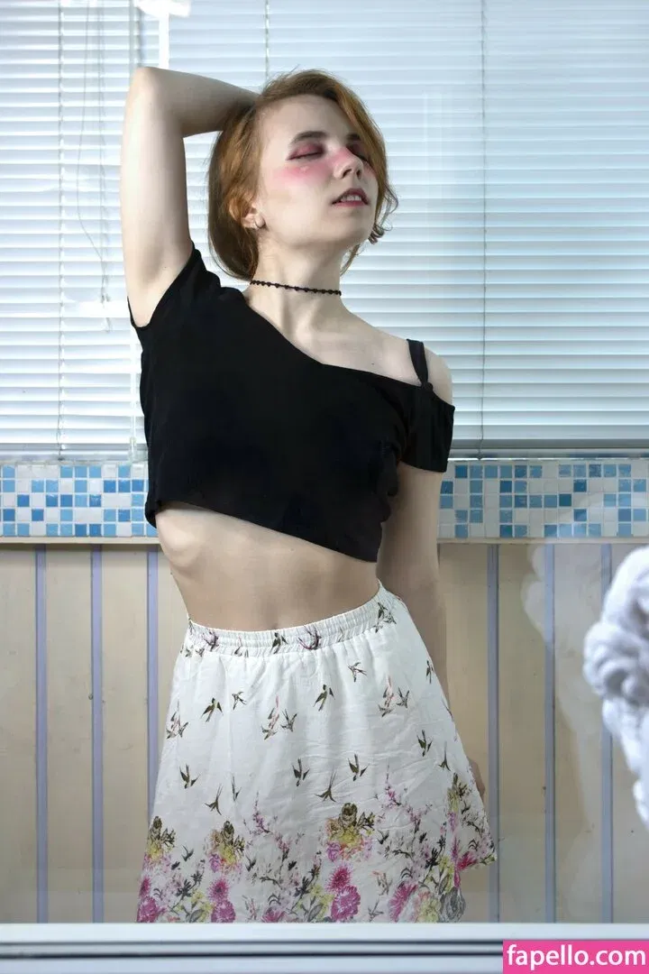 k0lenochka Onlyfans Photo Gallery 