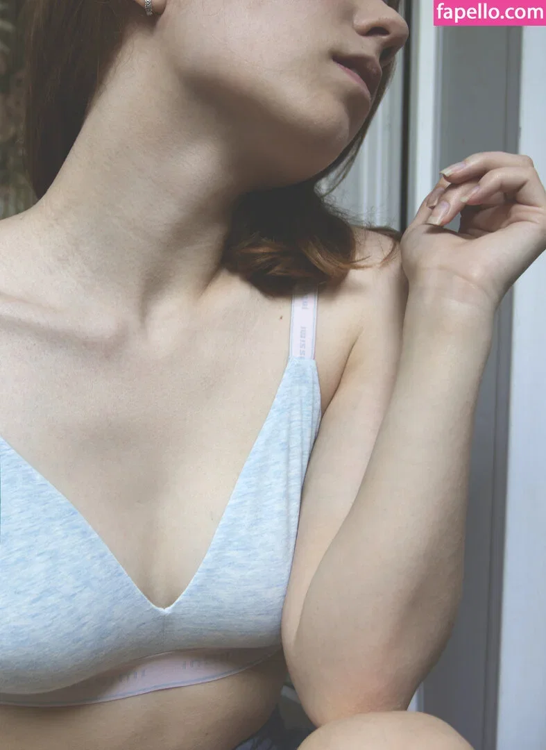 k0lenochka Onlyfans Photo Gallery 