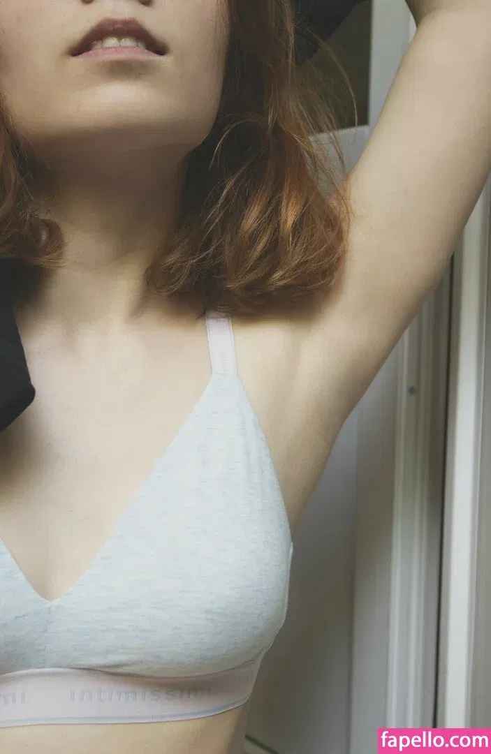 k0lenochka Onlyfans Photo Gallery 