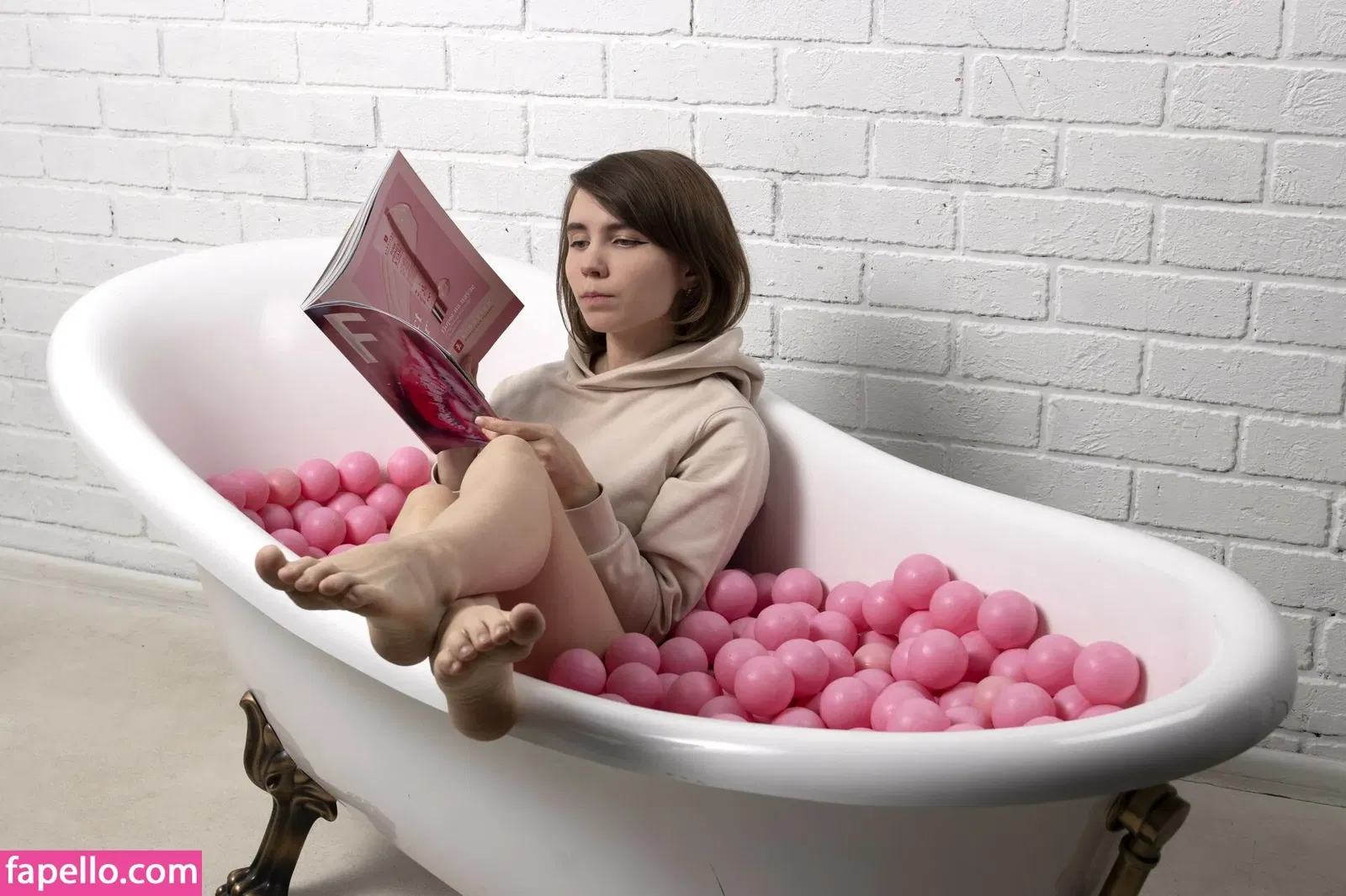 k0lenochka Onlyfans Photo Gallery 