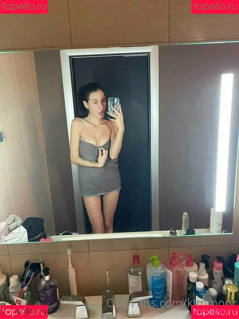 Kim Moor Onlyfans Photo Gallery 