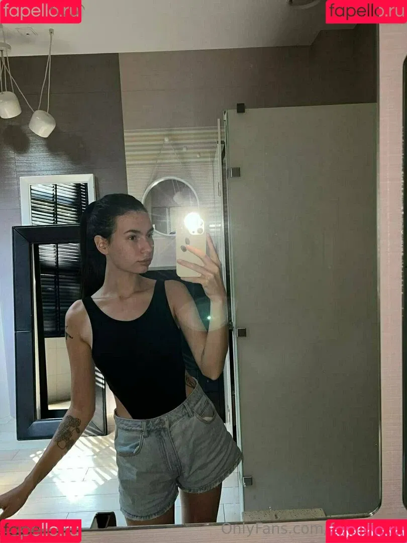Kim Moor Onlyfans Photo Gallery 