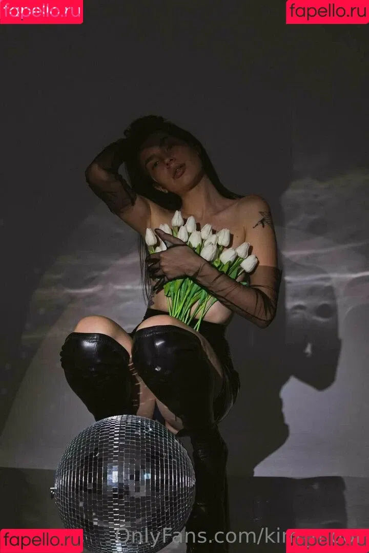 Kim Moor Onlyfans Photo Gallery 