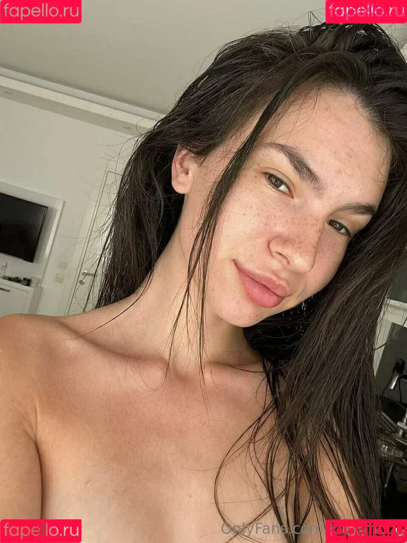 Kim Moor Onlyfans Photo Gallery 