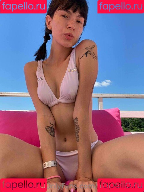 Kim Moor Nude Onlyfans Photo 31