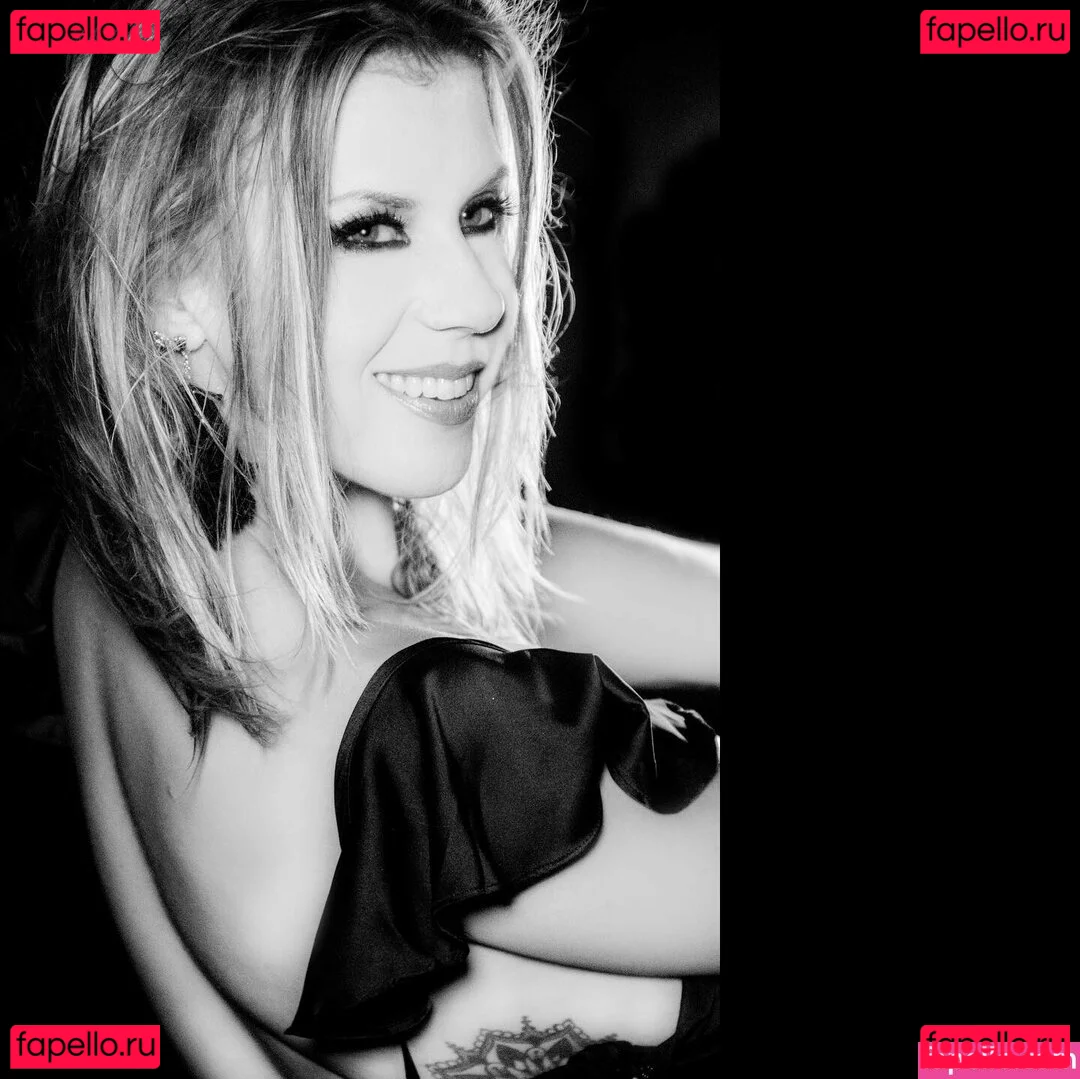 Jodie Sweetin Onlyfans Photo Gallery 