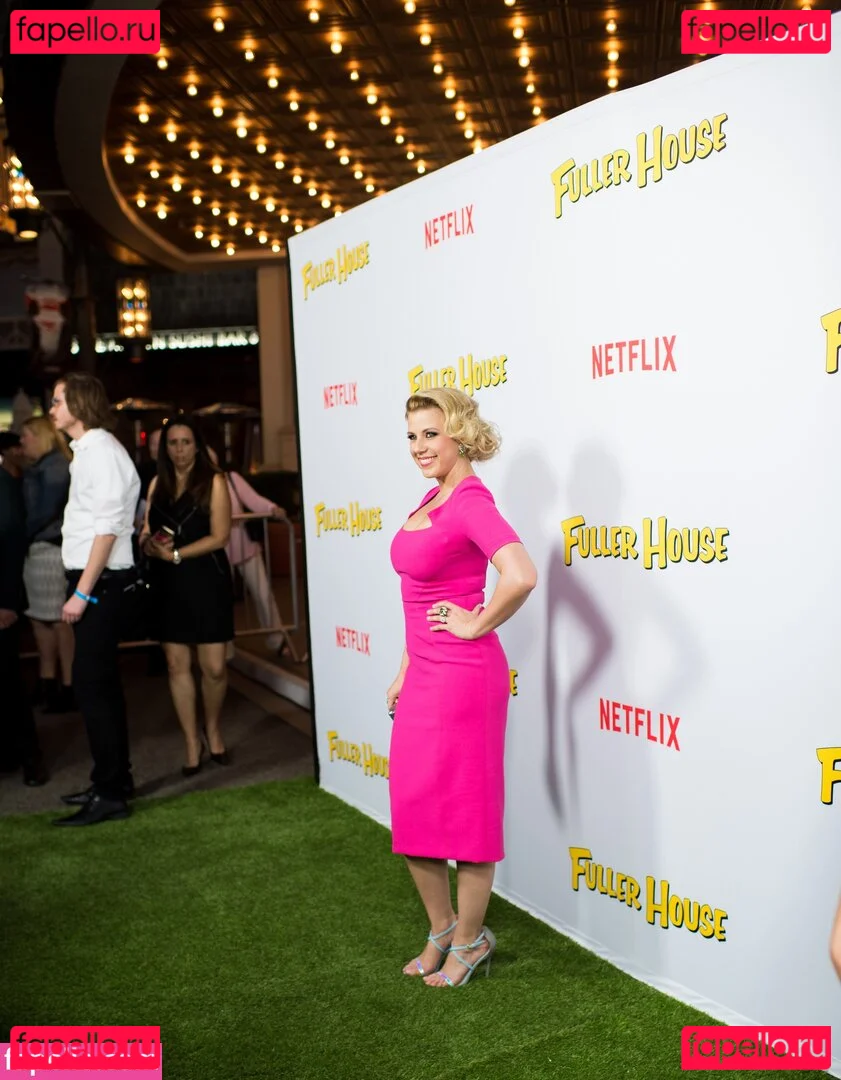 Jodie Sweetin Onlyfans Photo Gallery 