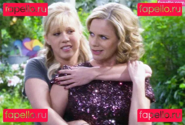 Jodie Sweetin Onlyfans Photo Gallery 