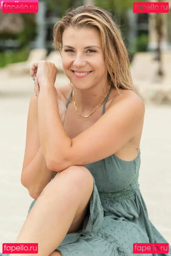 Jodie Sweetin Onlyfans Photo Gallery 