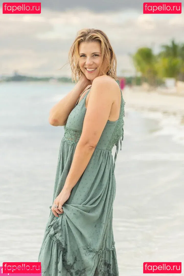 Jodie Sweetin Onlyfans Photo Gallery 