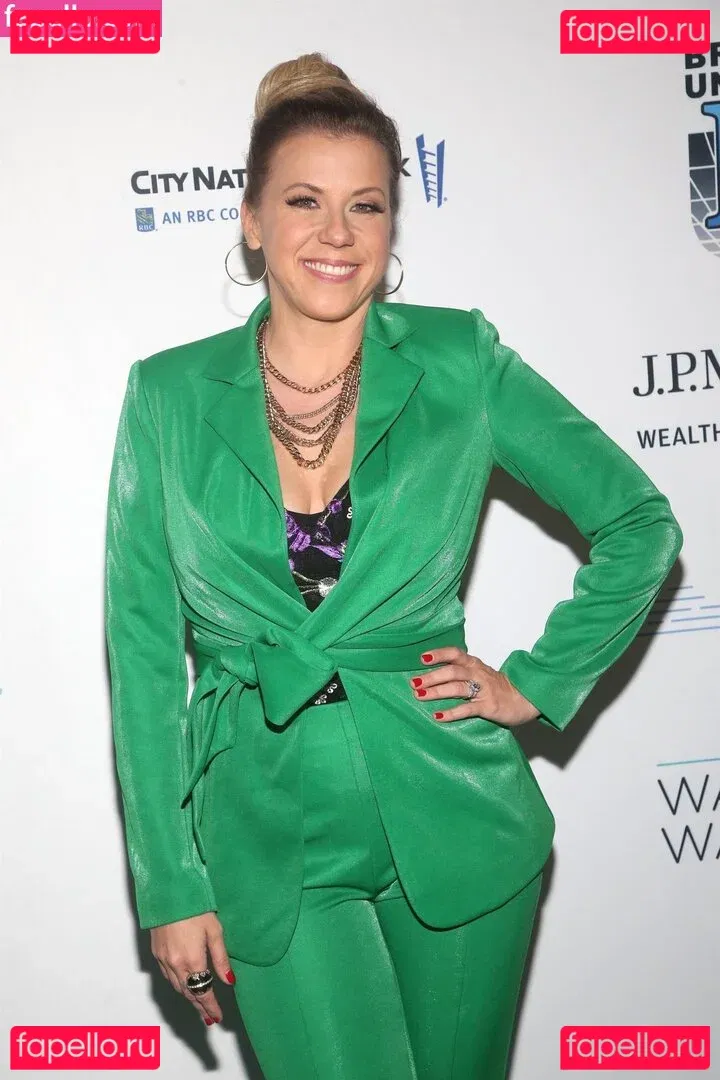 Jodie Sweetin Onlyfans Photo Gallery 