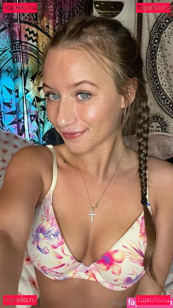 paisleysnowxo Onlyfans Photo Gallery 