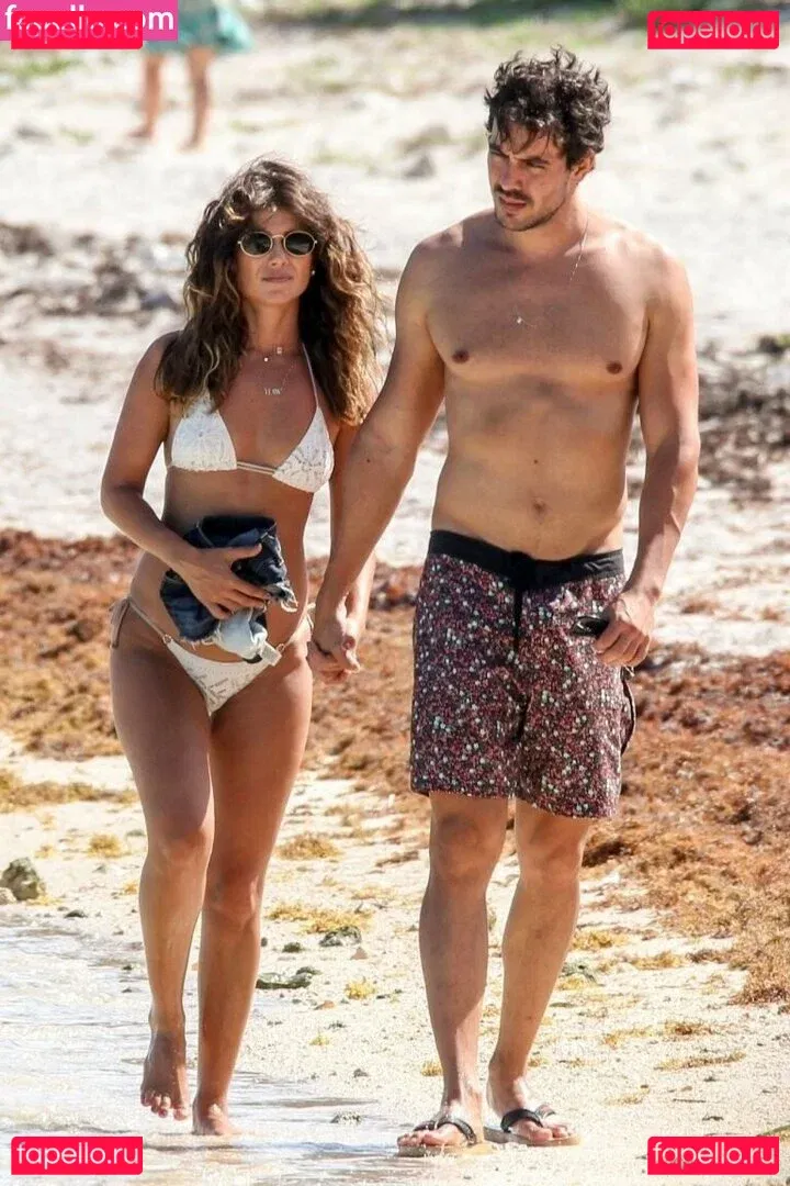 Paula Fernandes Onlyfans Photo Gallery 