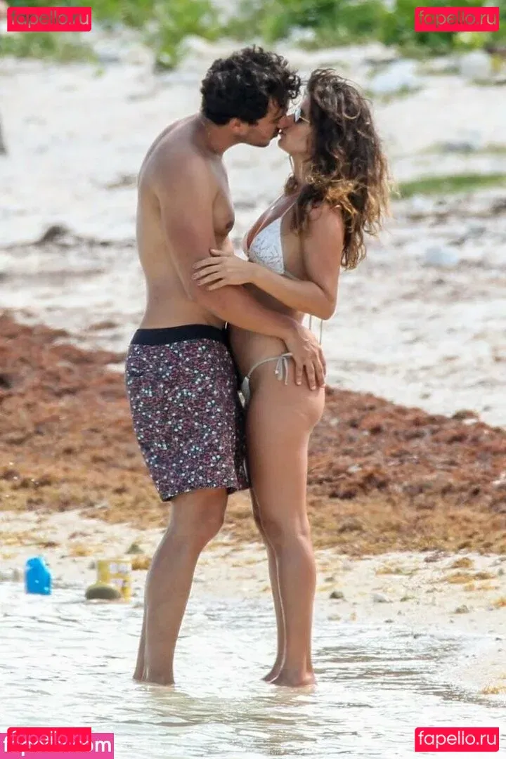 Paula Fernandes Onlyfans Photo Gallery 