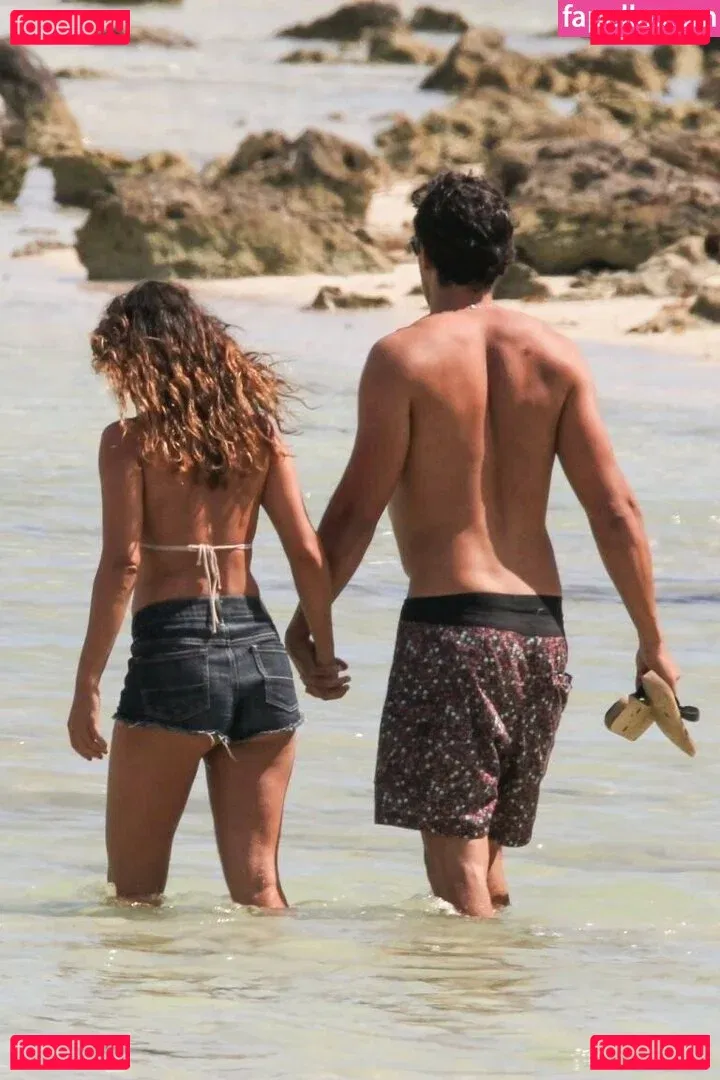 Paula Fernandes Onlyfans Photo Gallery 