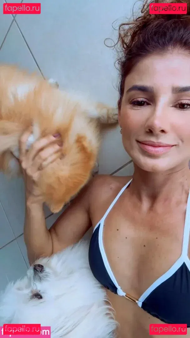Paula Fernandes Onlyfans Photo Gallery 