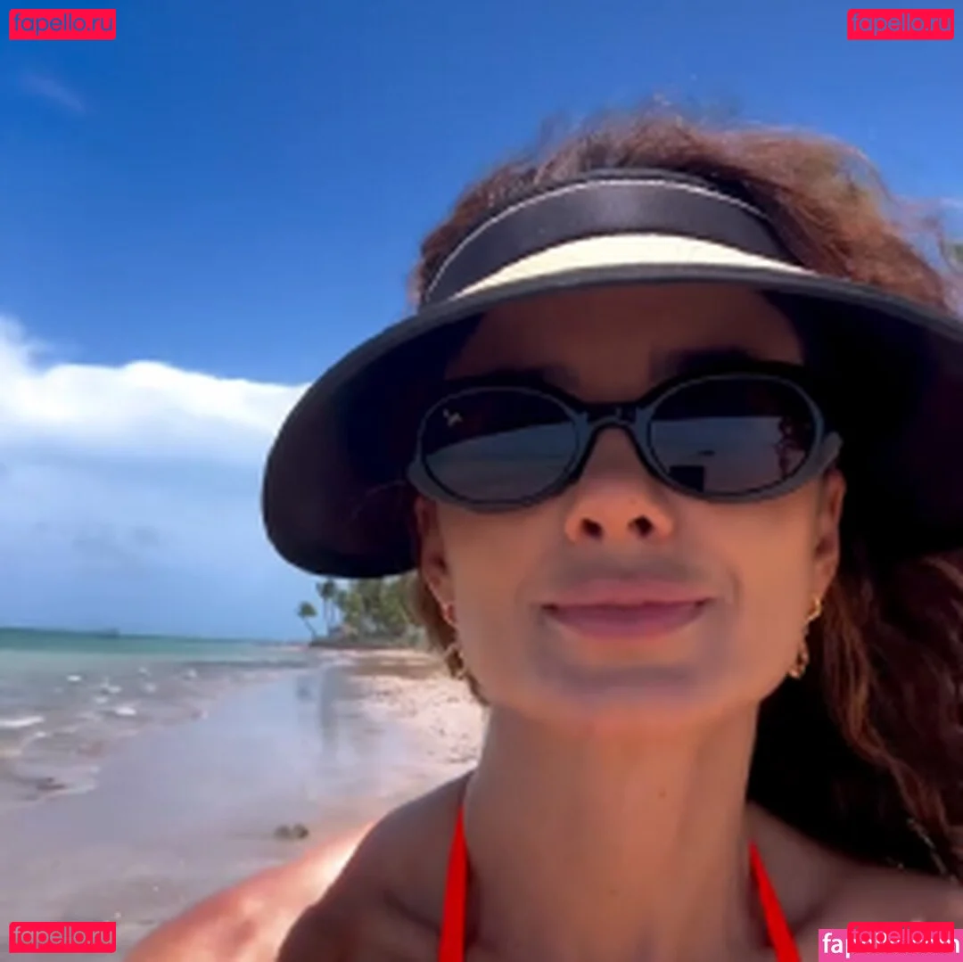 Paula Fernandes Onlyfans Photo Gallery 