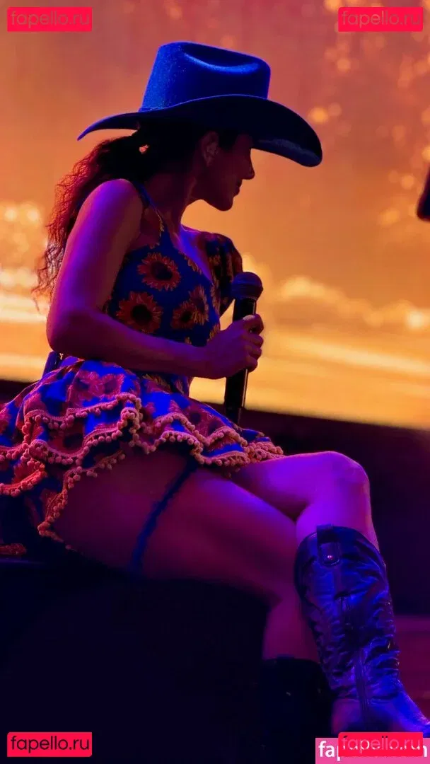 Paula Fernandes Onlyfans Photo Gallery 