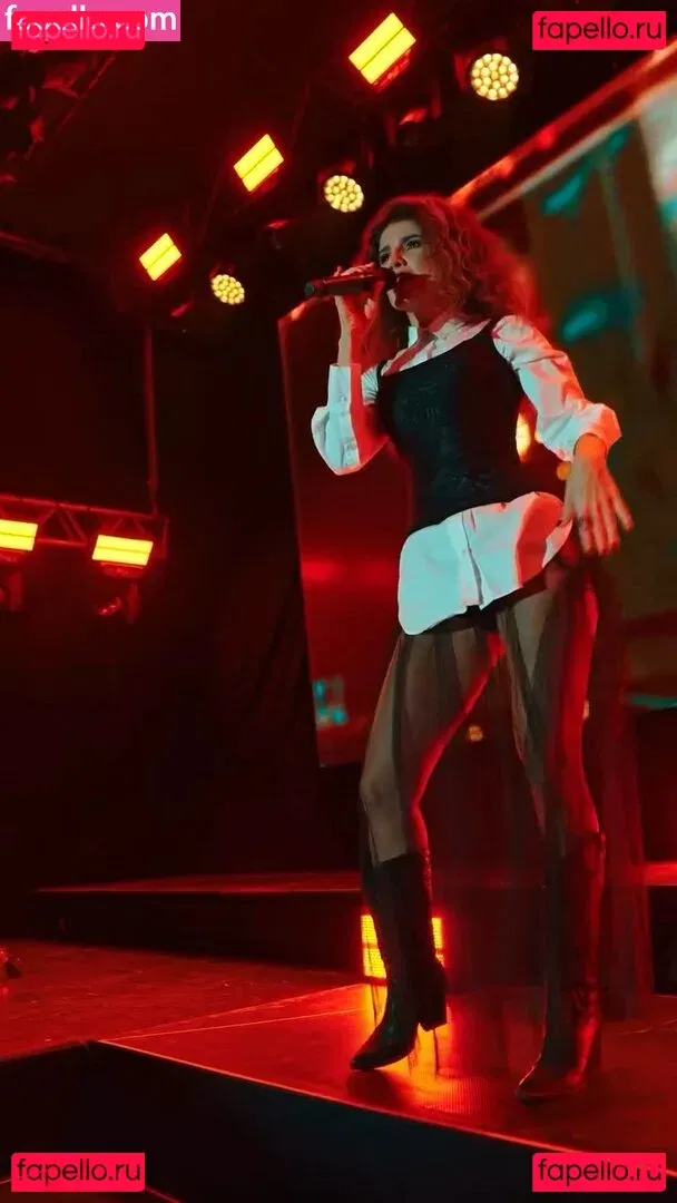 Paula Fernandes Onlyfans Photo Gallery 