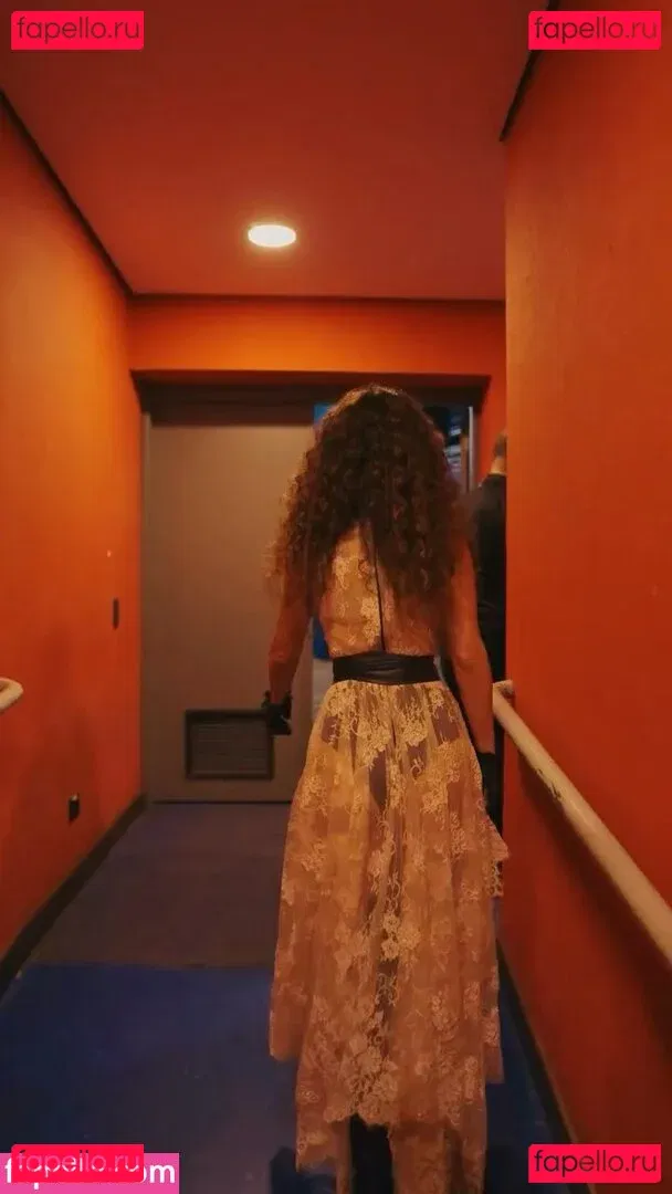 Paula Fernandes Onlyfans Photo Gallery 