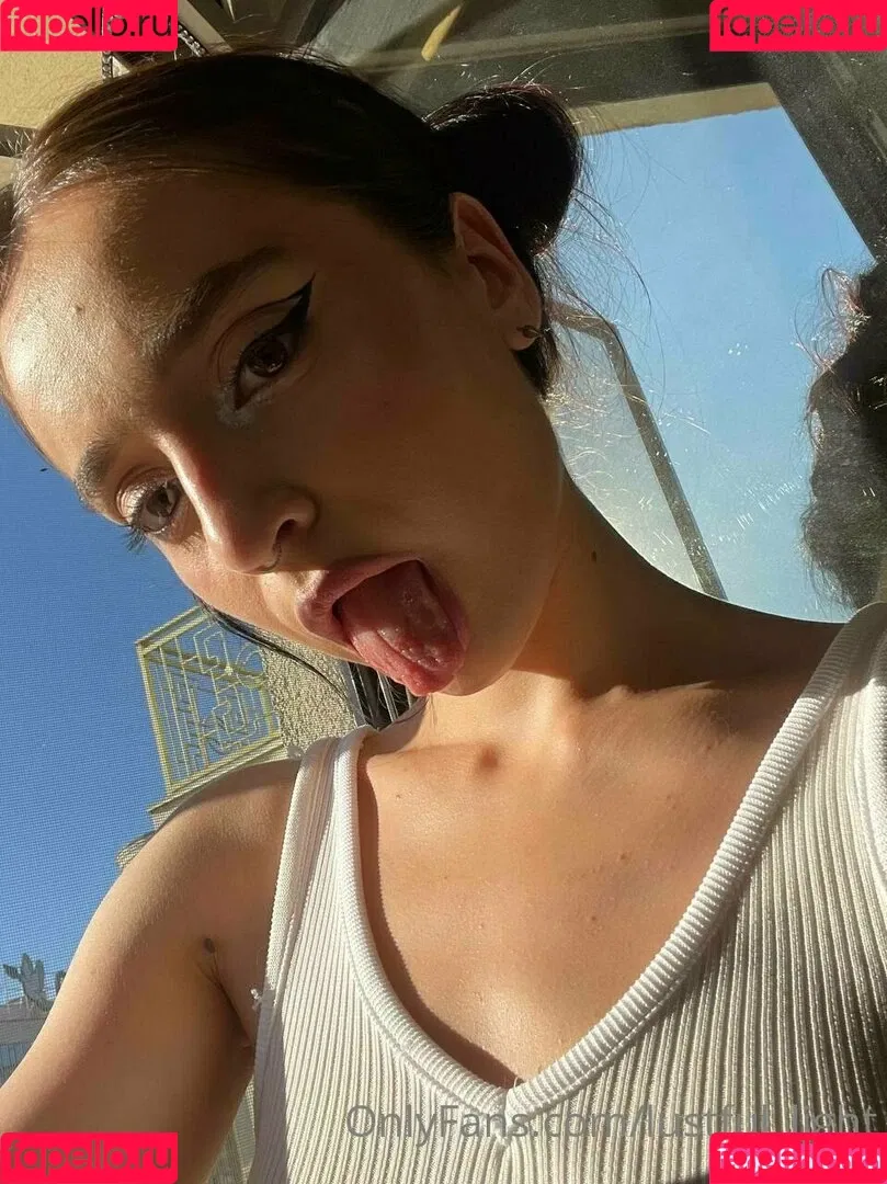 marylinraw Onlyfans Photo Gallery 